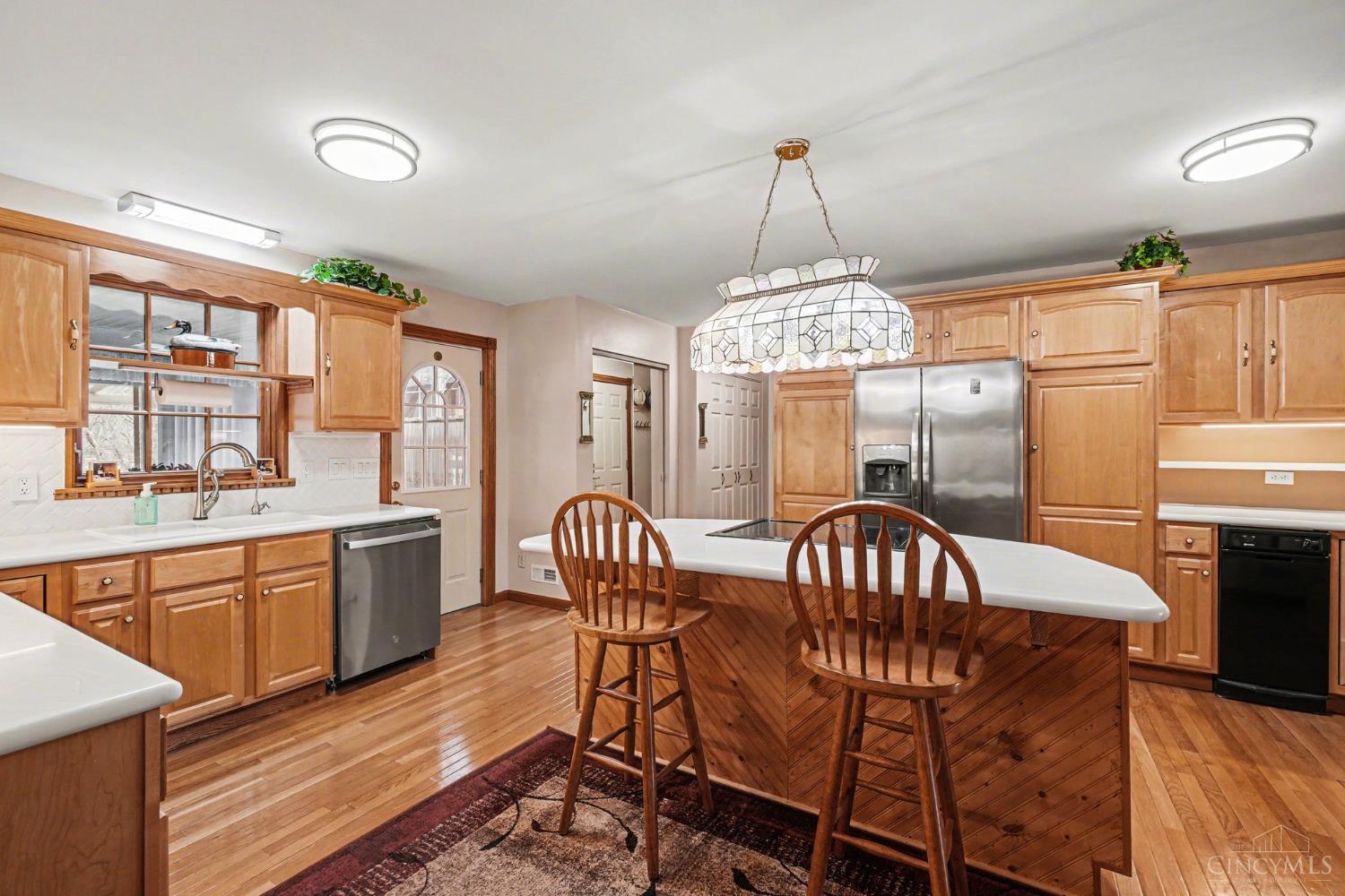 20902 Ridgecliff Court Property Photo 14