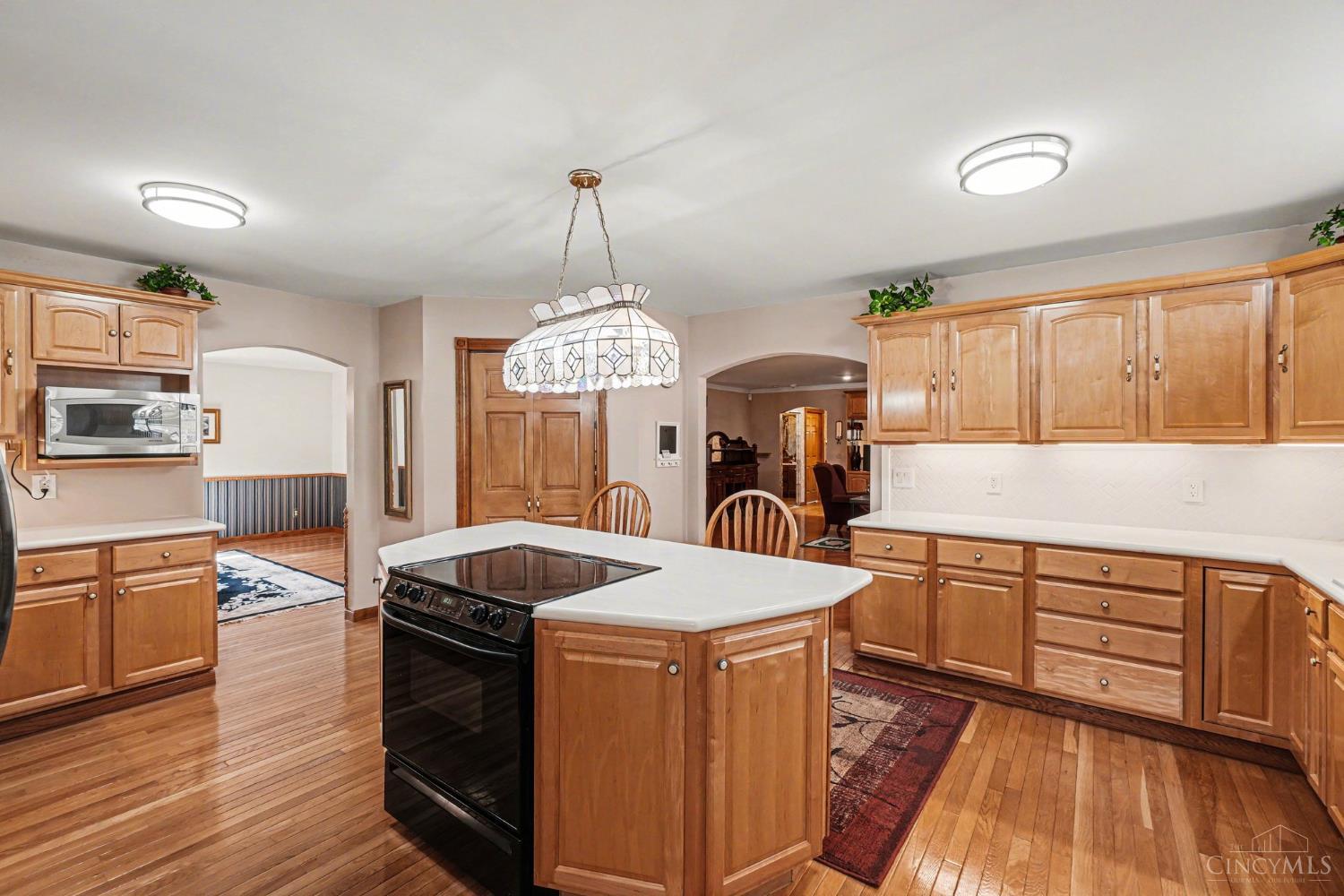 20902 Ridgecliff Court Property Photo 15