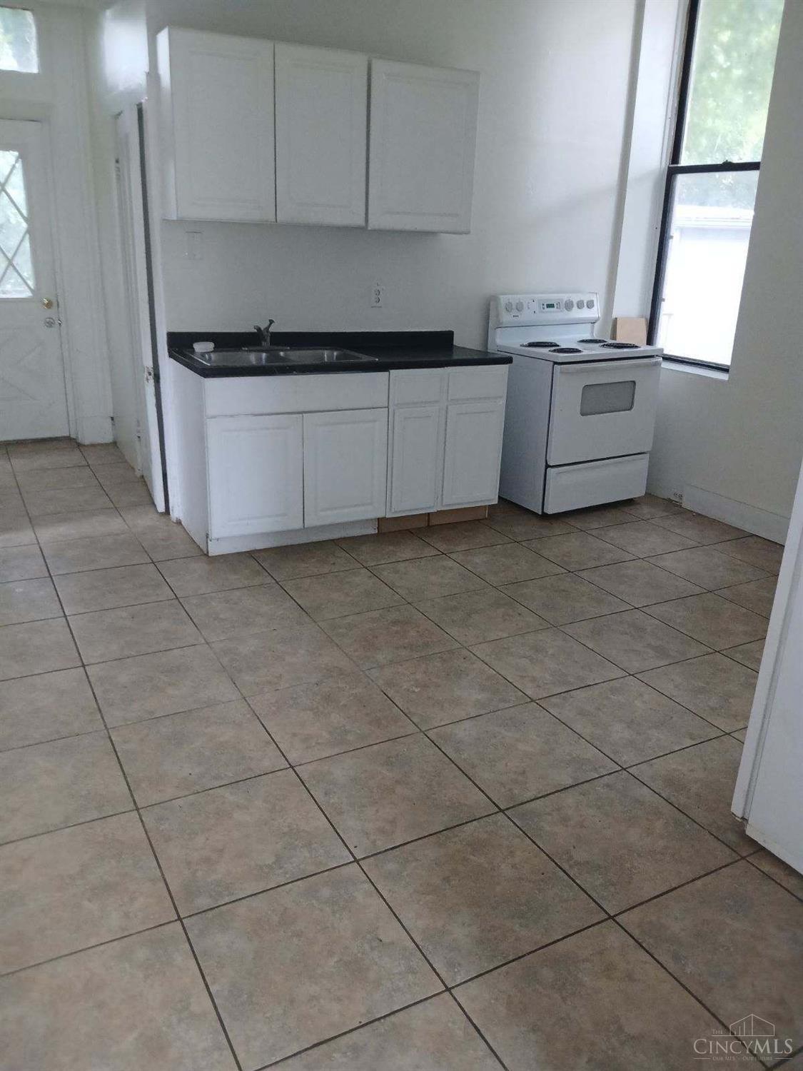 2063 Harrison Avenue Property Photo 8
