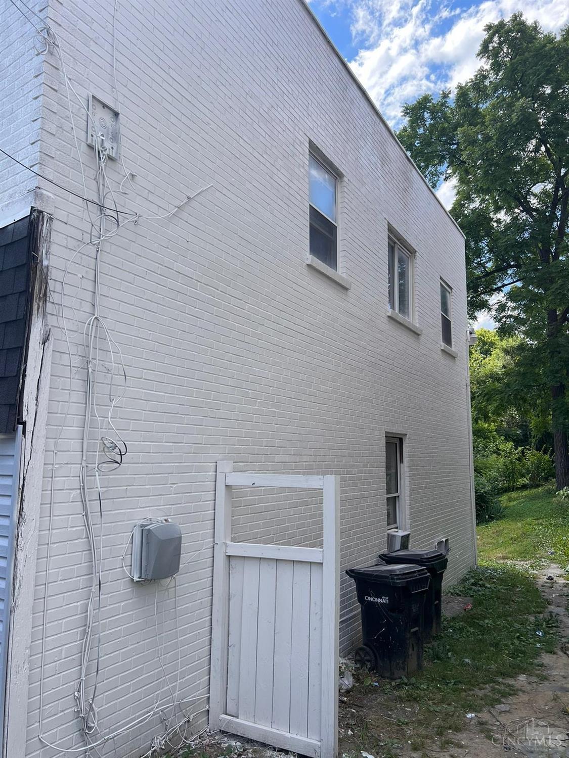 2063 Harrison Avenue Property Photo 14