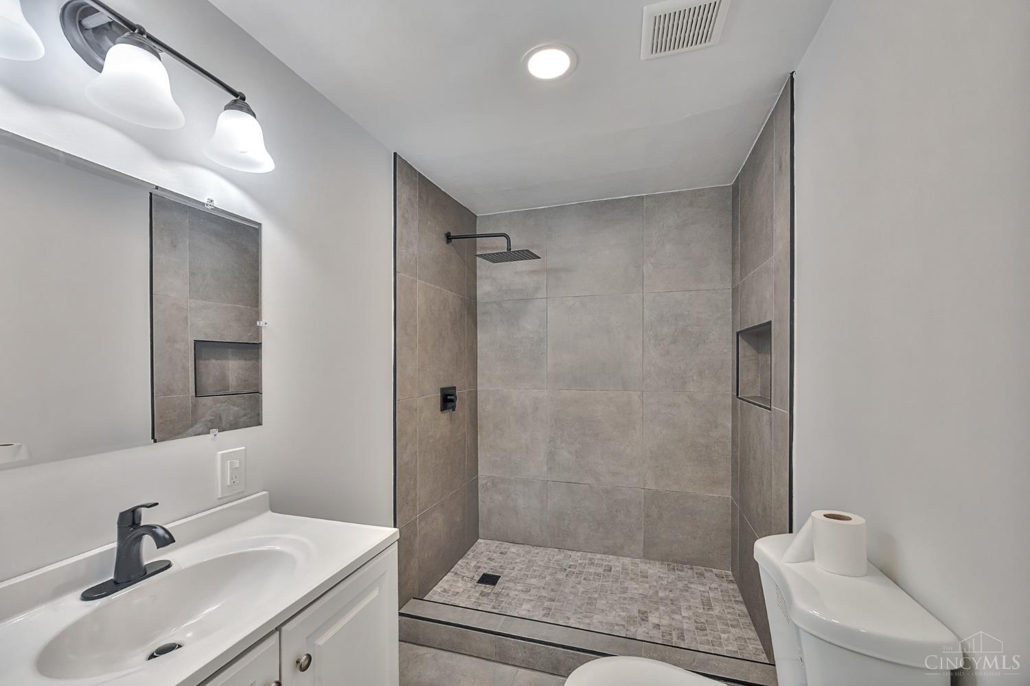 5811 Bramble Avenue Property Photo 26