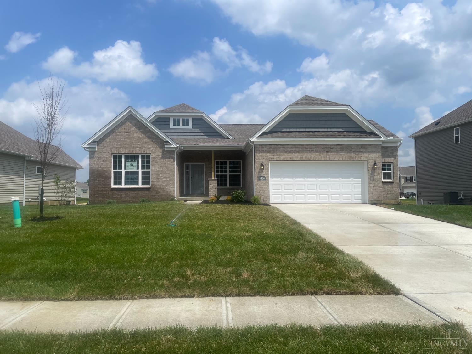 5976 Hawks Lane Property Photo 1