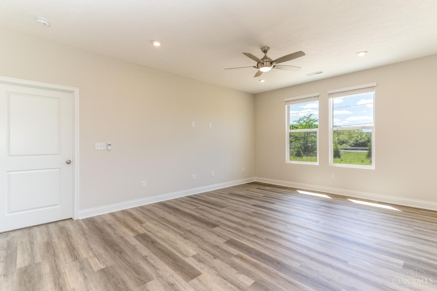 2463 Bartam Lane Property Photo 4