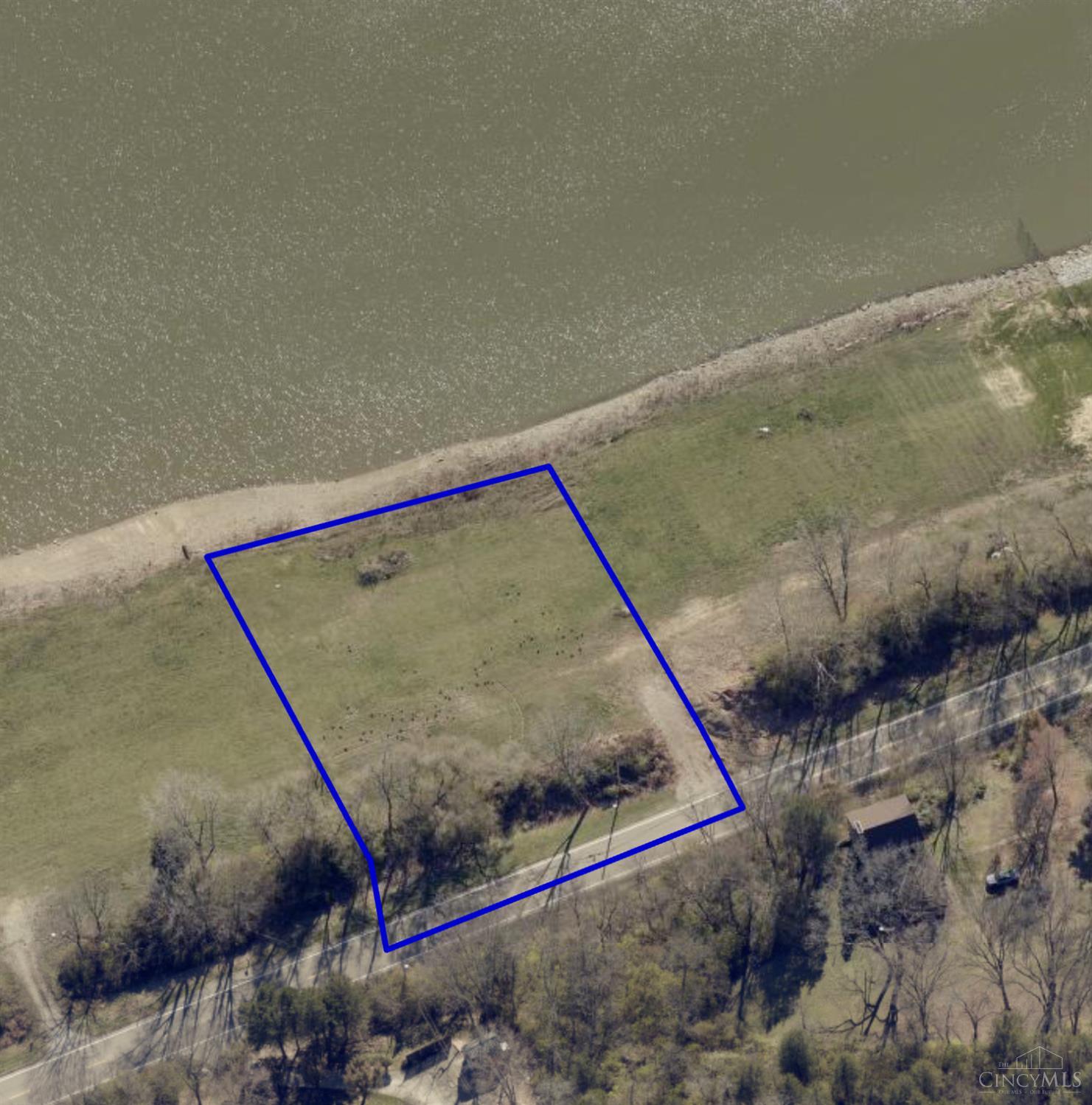 9694 Hamilton Cleves Property Photo 1