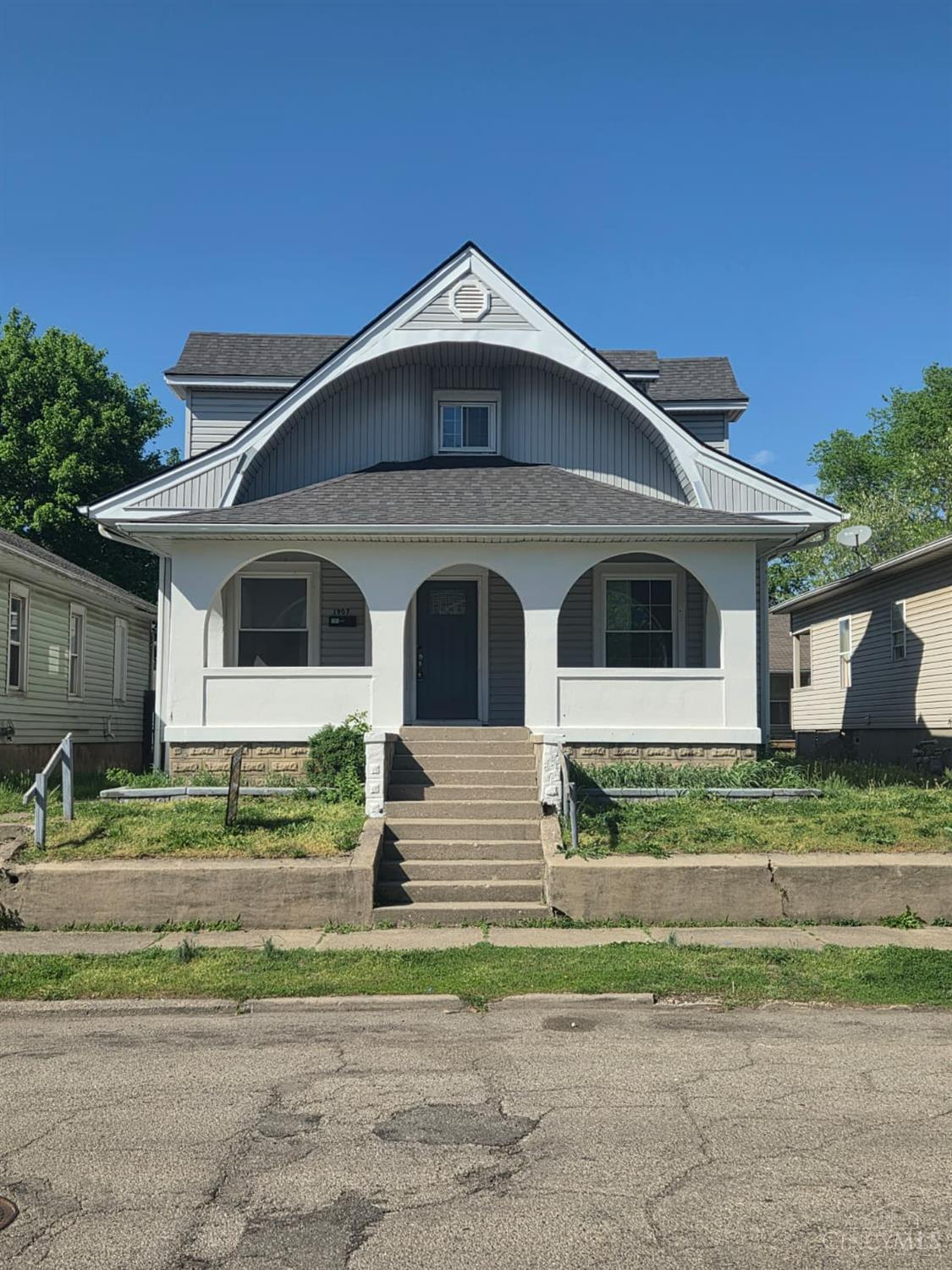 1907 Hill Avenue Property Photo 1