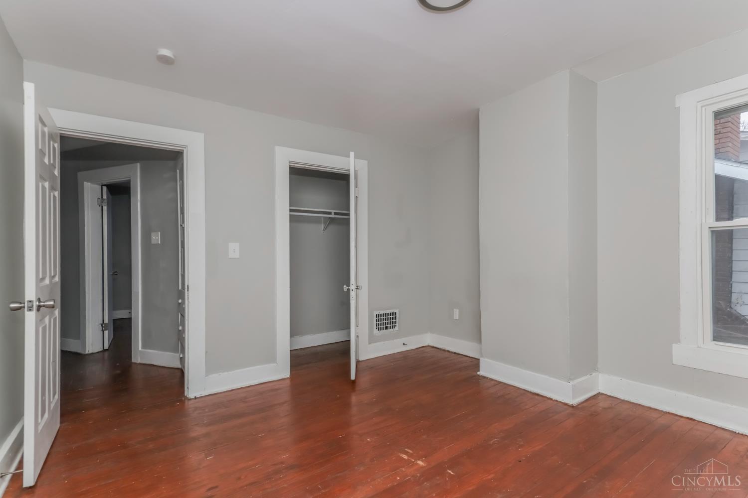 1249 Everett Drive Property Photo 12