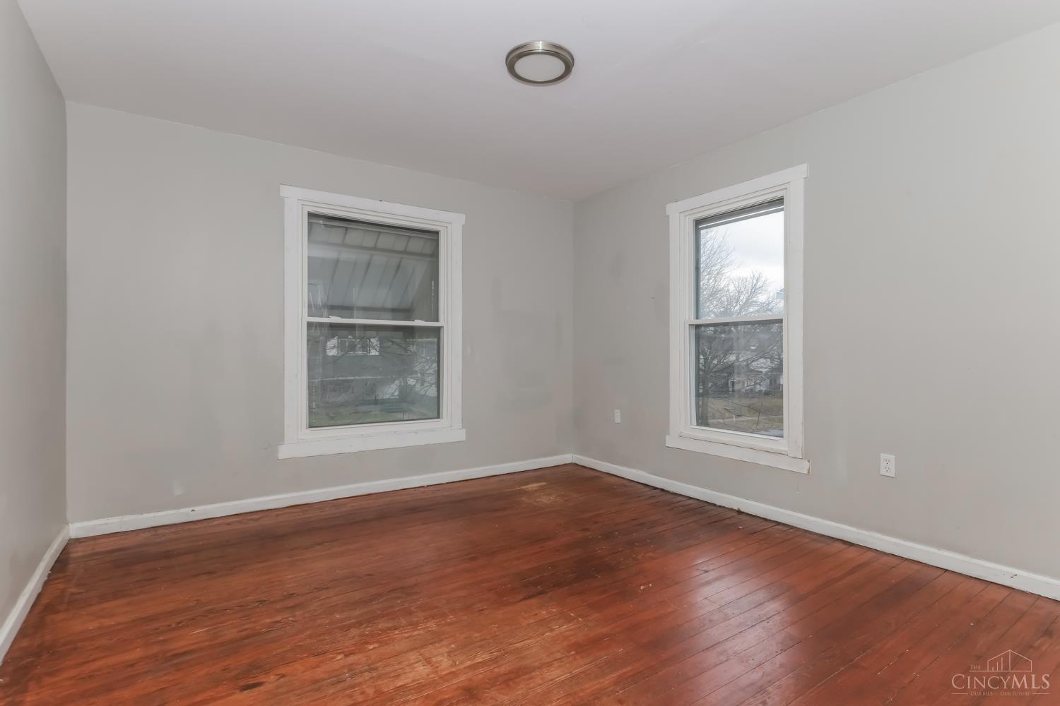 1249 Everett Drive Property Photo 14