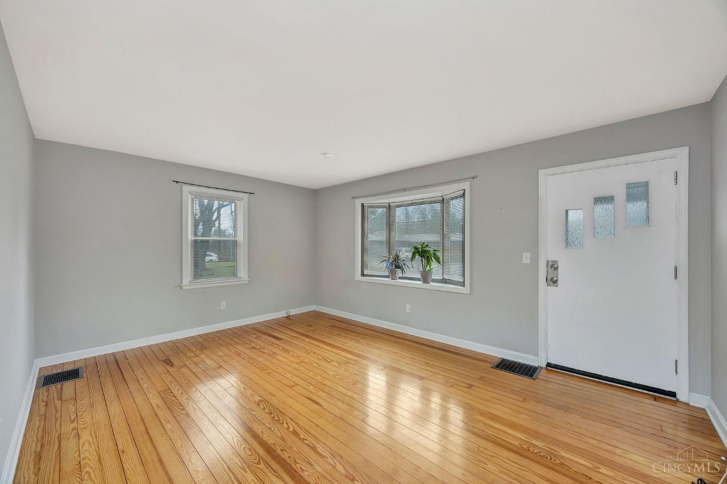 2192 Pinney Lane Property Photo 6