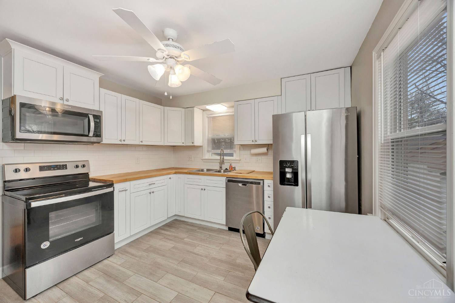 2192 Pinney Lane Property Photo 8