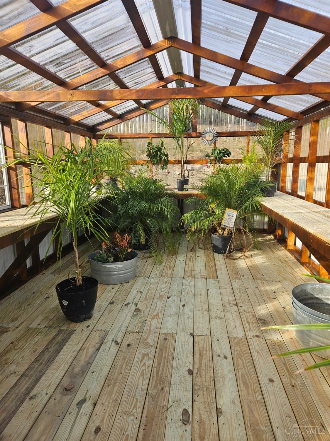 4455 Monroe Avenue Property Photo 8