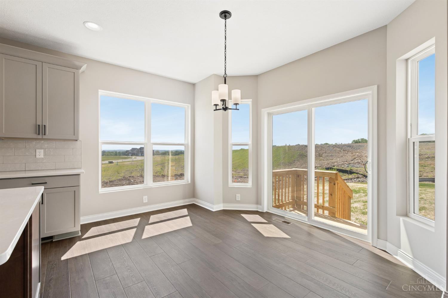 2445 Trail View Property Photo 9