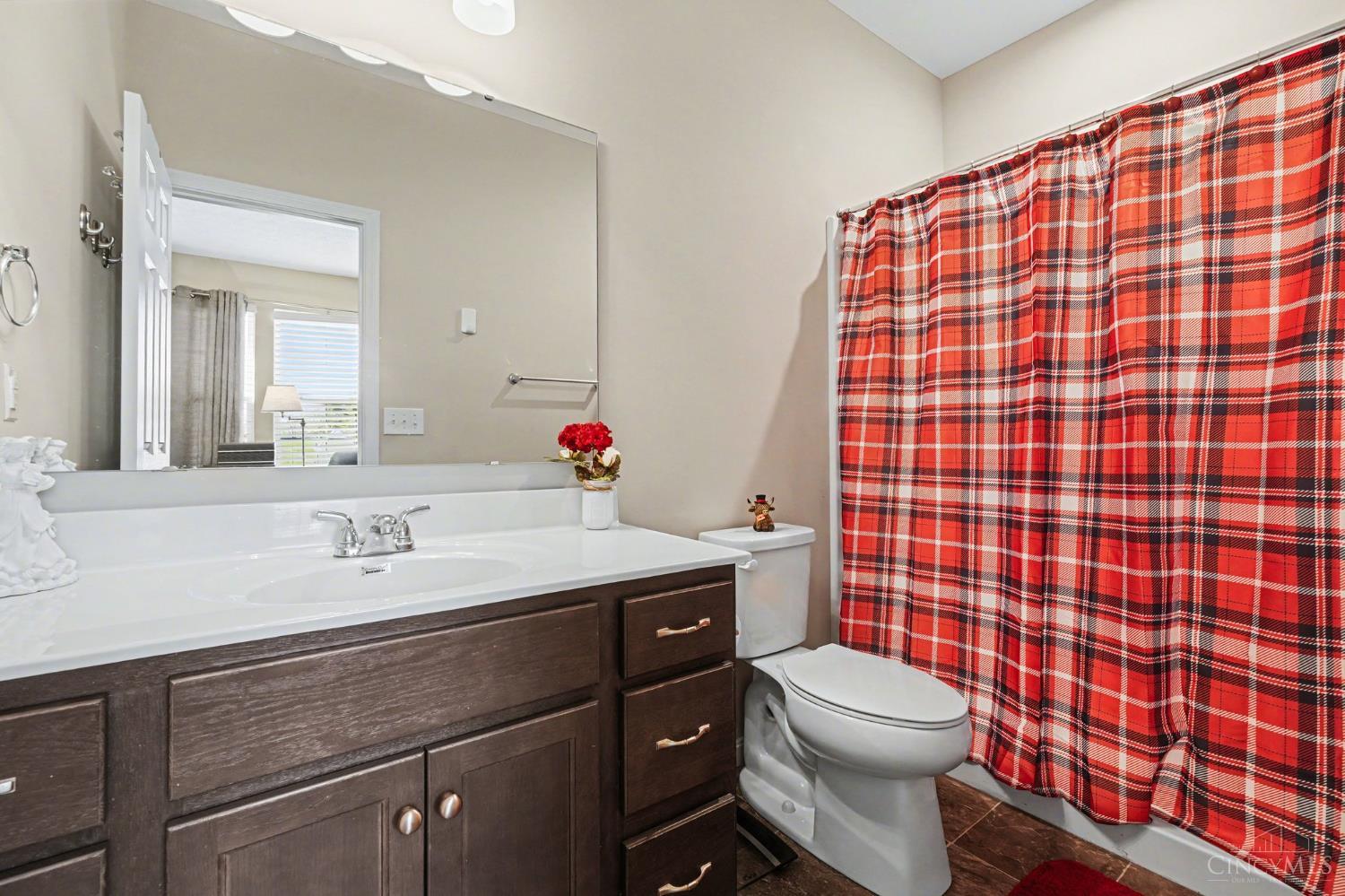2850 Buckridge Drive Property Photo 20