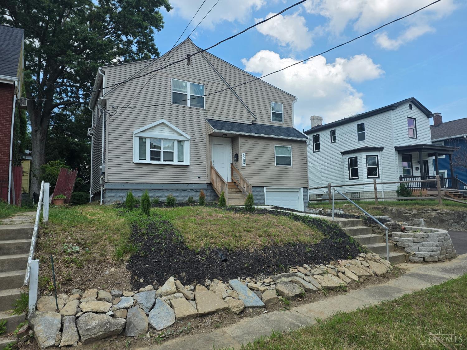 6207 Coleridge Avenue Property Photo 1