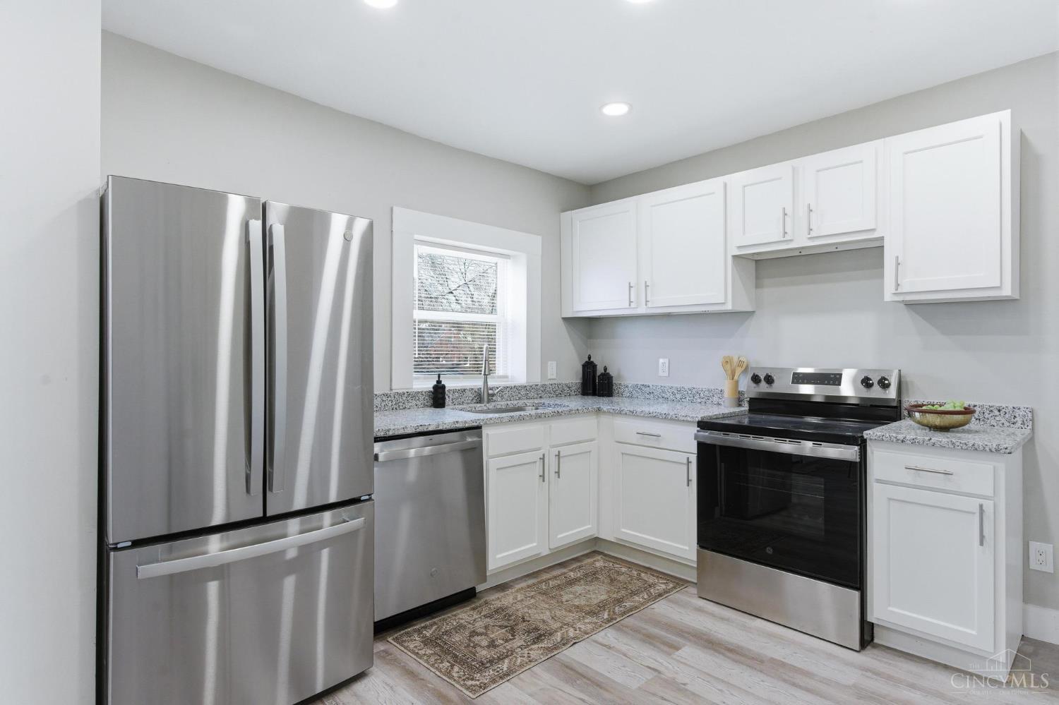 6207 Coleridge Avenue Property Photo 12