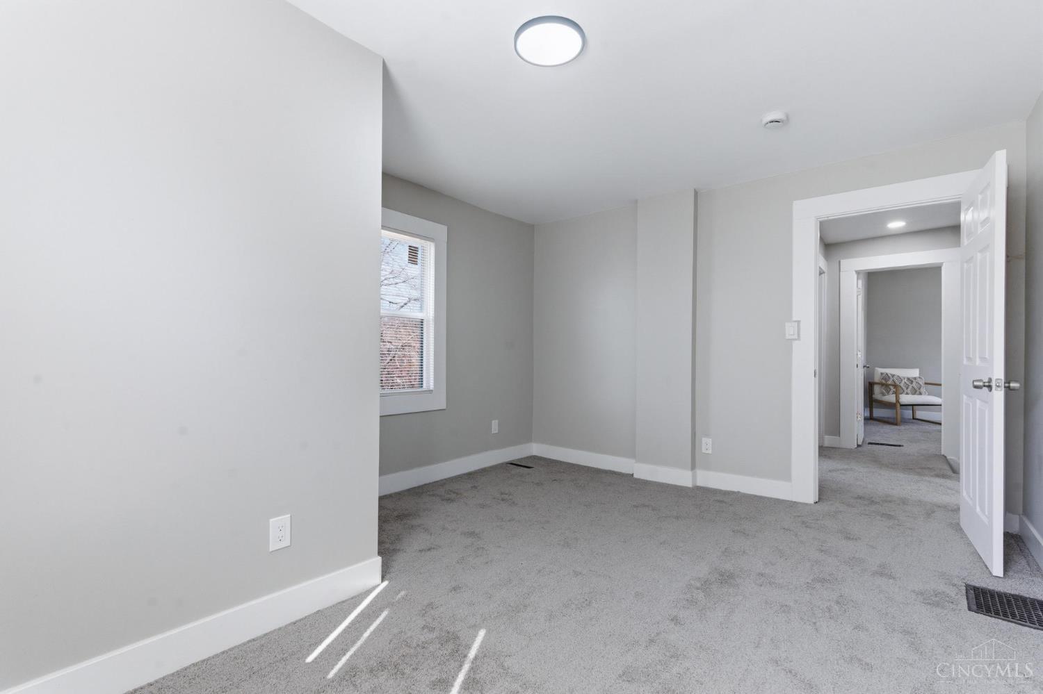 6207 Coleridge Avenue Property Photo 29