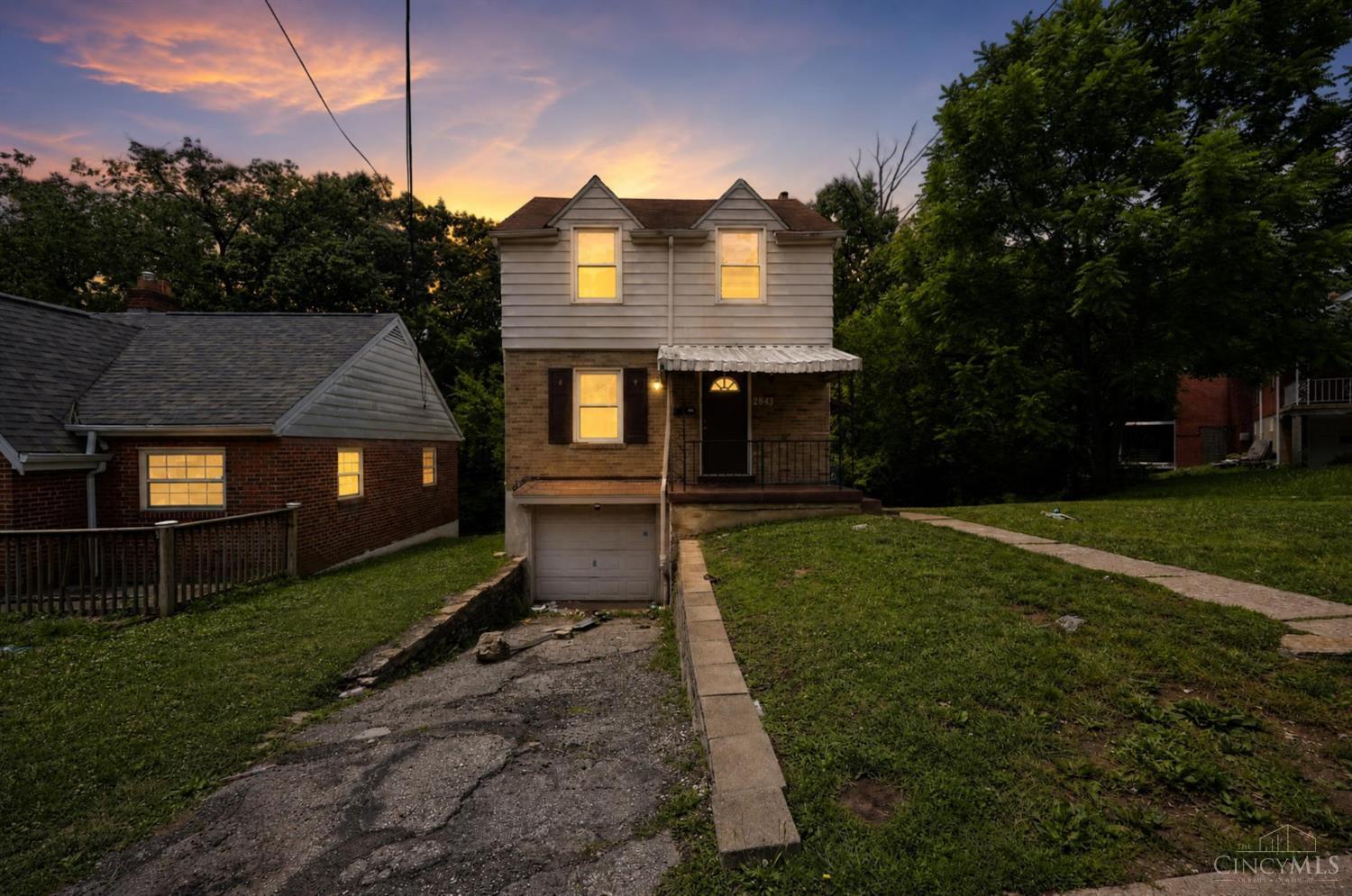2843 Robert Avenue Property Photo 1