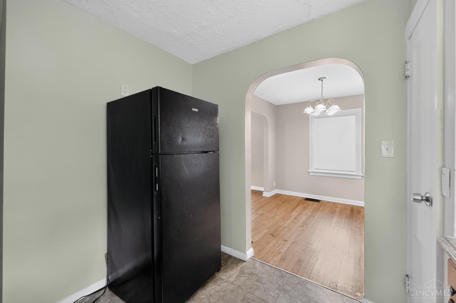 2843 Robert Avenue Property Photo 11