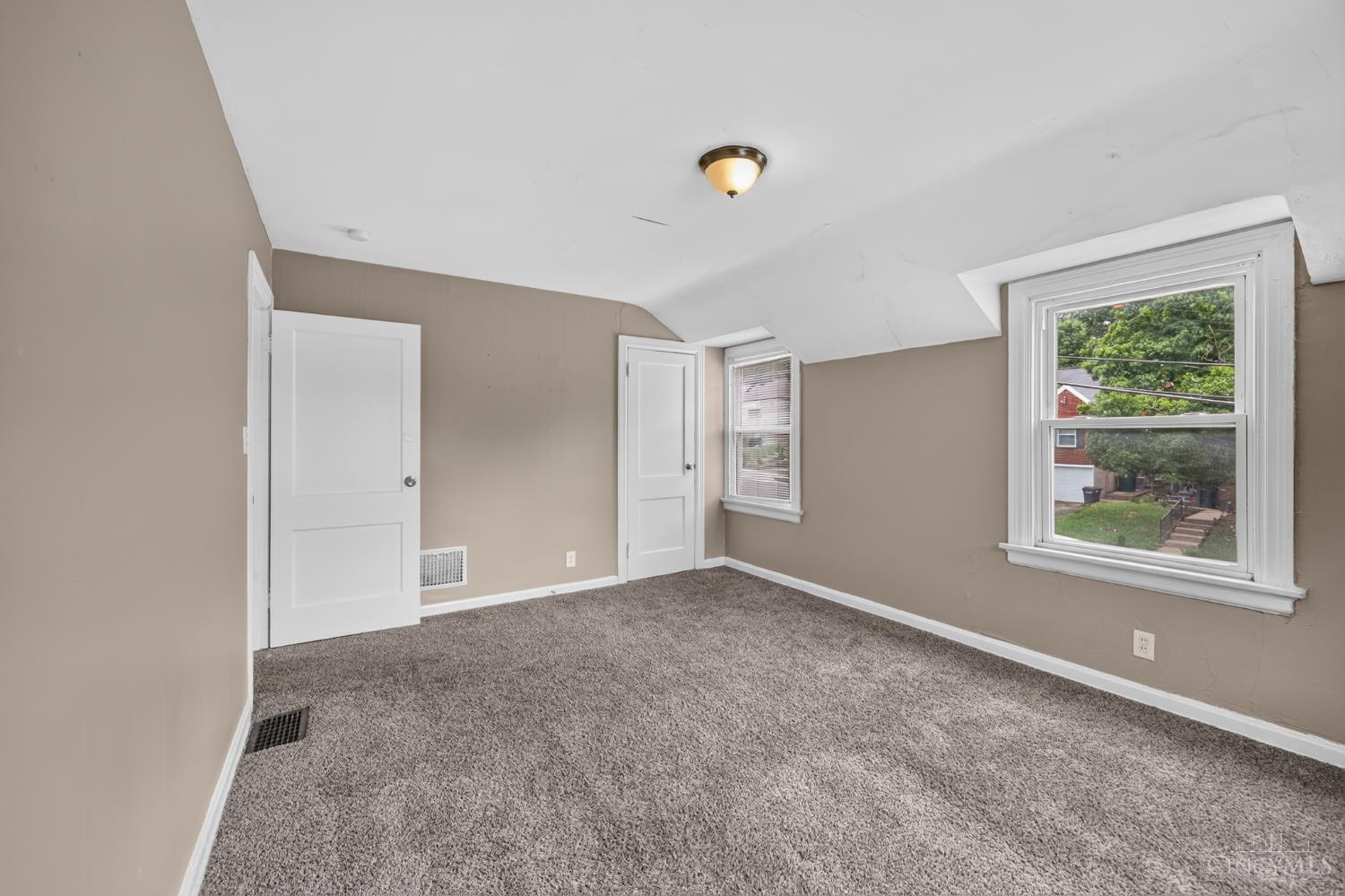 2843 Robert Avenue Property Photo 24