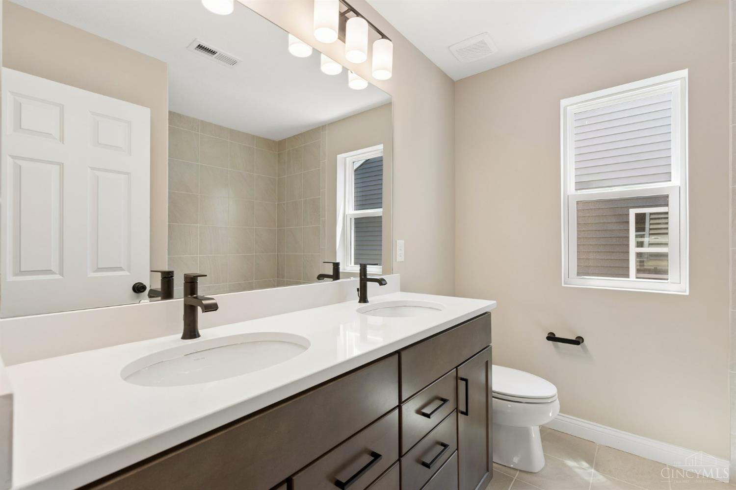 240 Tilly View Property Photo 17