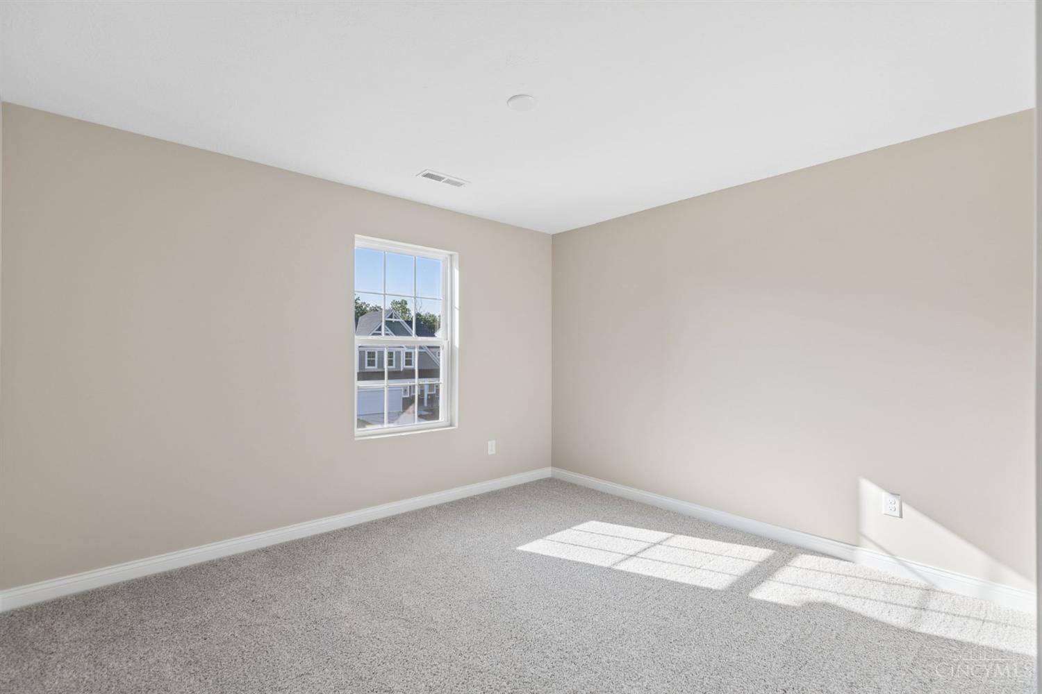 275 Tilly Court Property Photo 24
