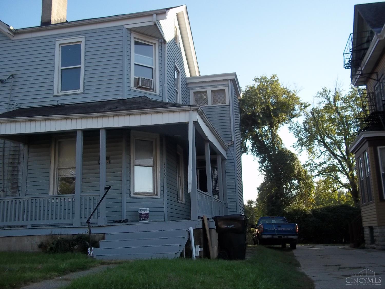 1839 Hewitt Avenue Property Photo 1