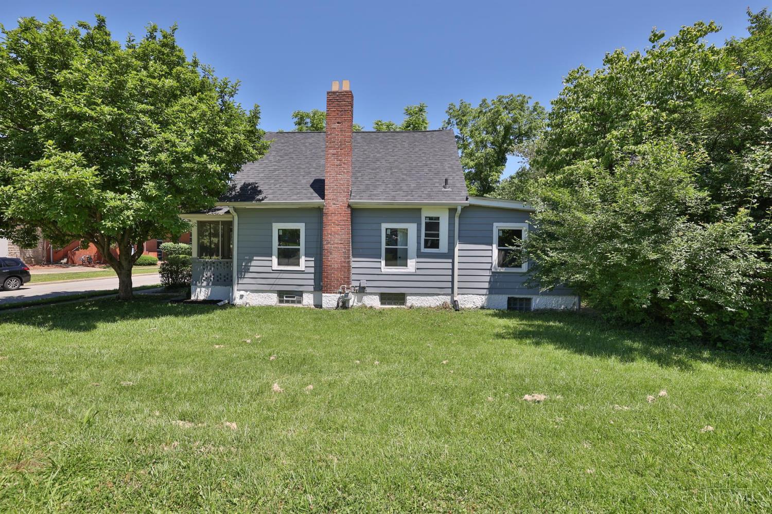 3765 Iona Avenue Property Photo 25