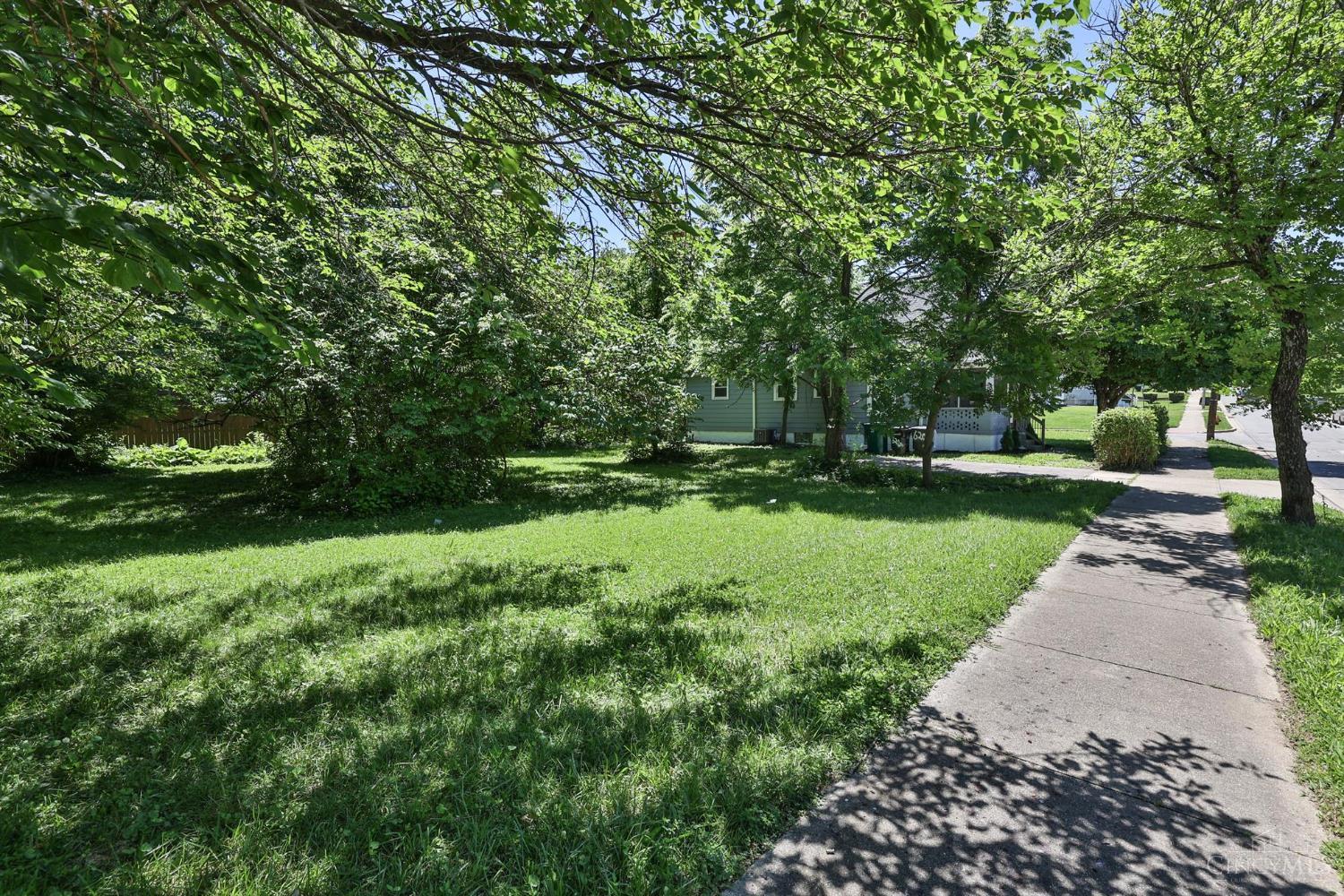 3765 Iona Avenue Property Photo 27