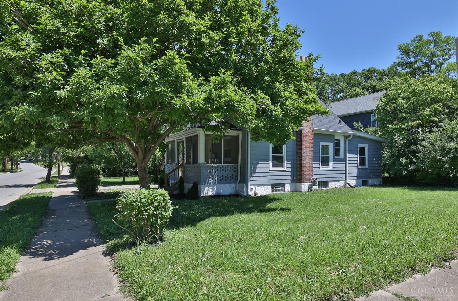 3765 Iona Avenue Property Photo 28