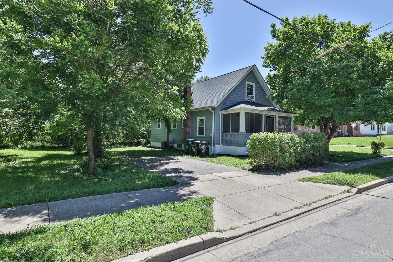 3765 Iona Avenue Property Photo 30