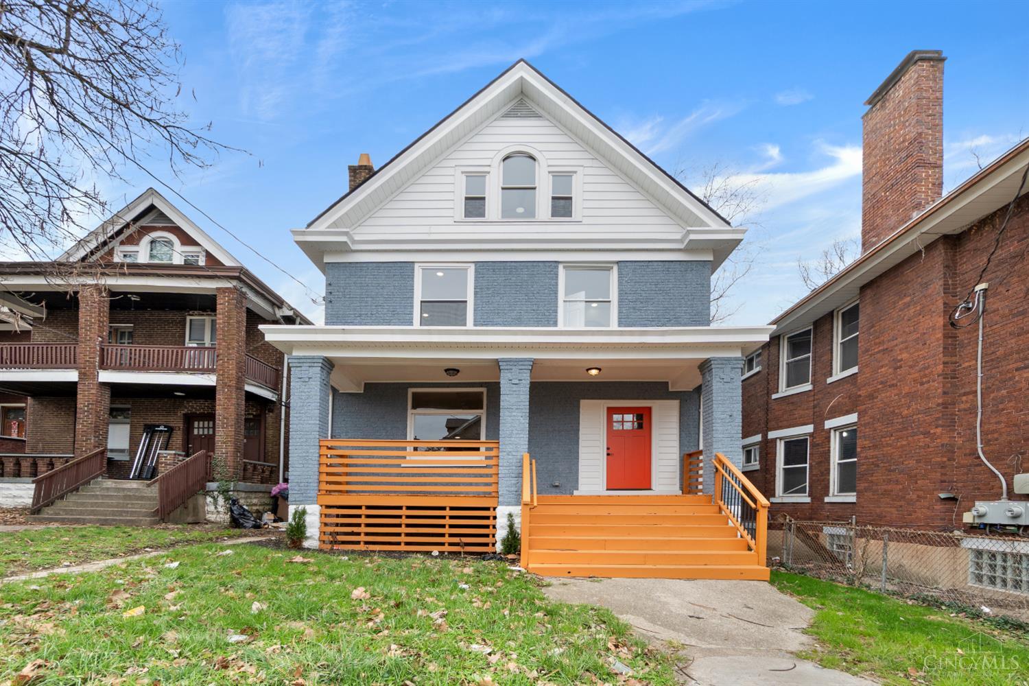 3206 Gilbert Avenue Property Photo 1