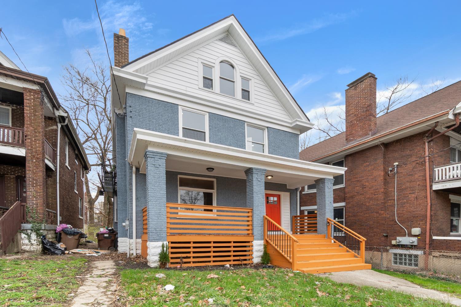 3206 Gilbert Avenue Property Photo 2