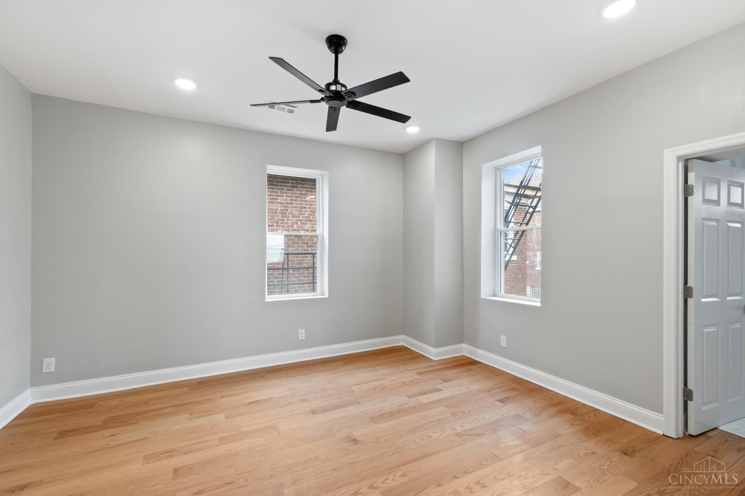 3206 Gilbert Avenue Property Photo 13