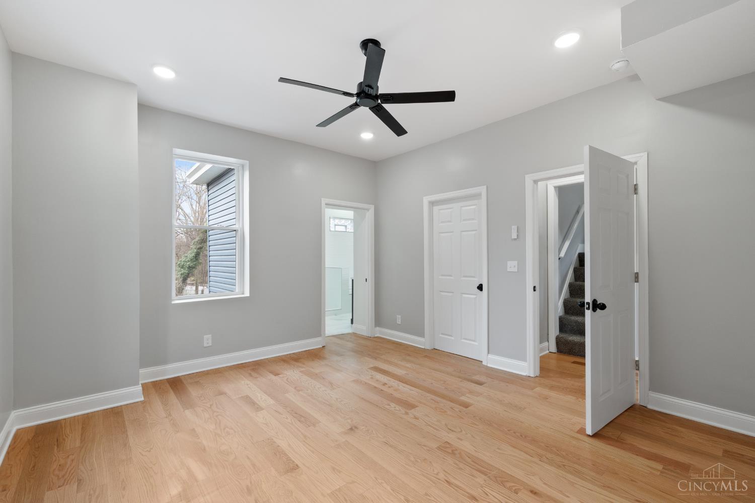 3206 Gilbert Avenue Property Photo 14