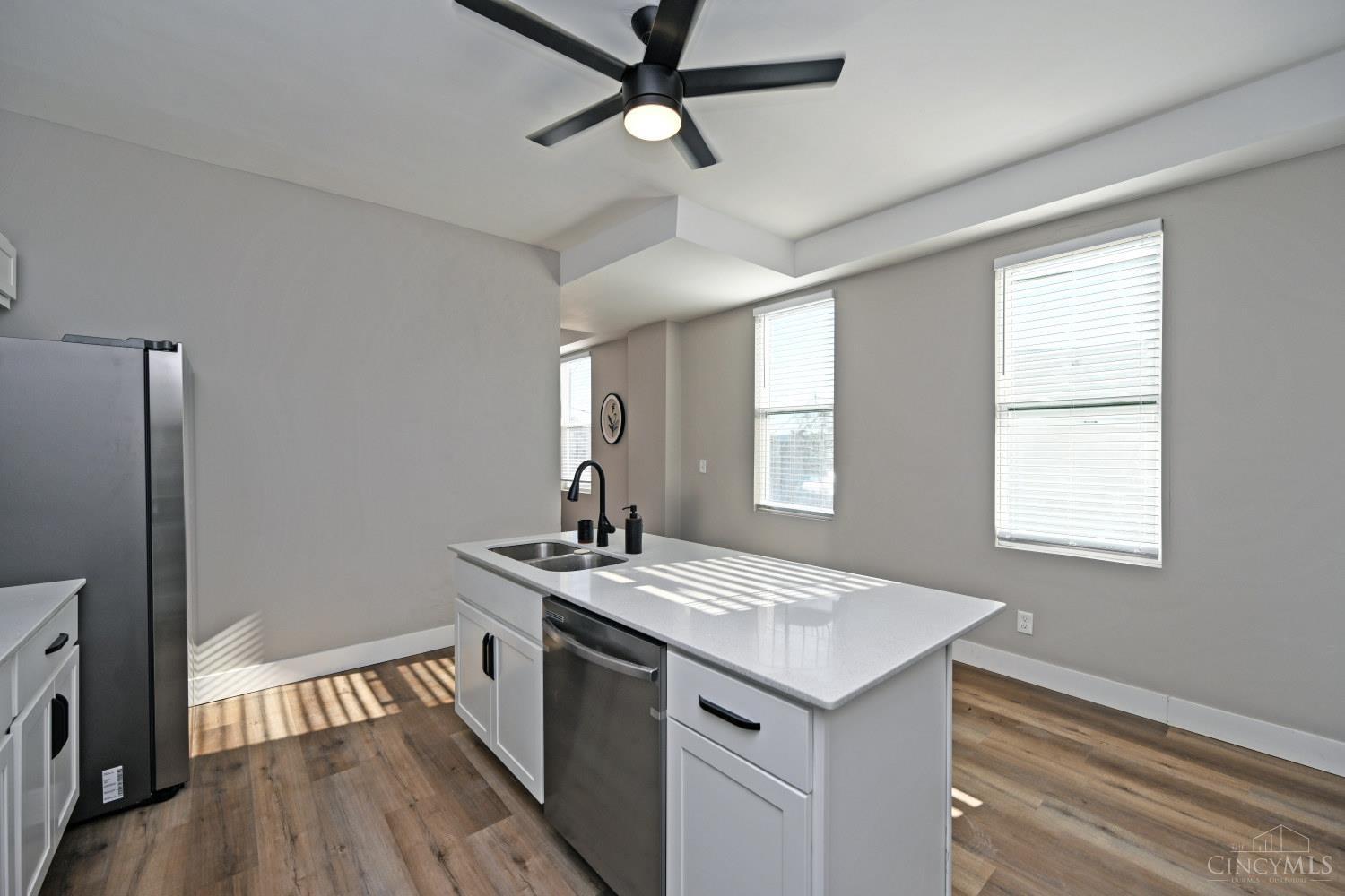 4327 Hays Avenue Property Photo 12