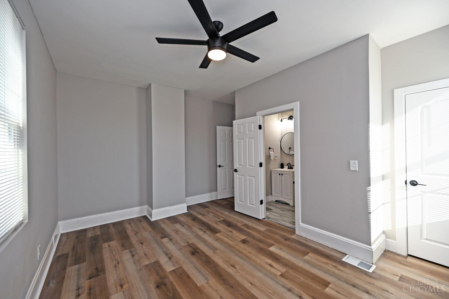 4327 Hays Avenue Property Photo 22