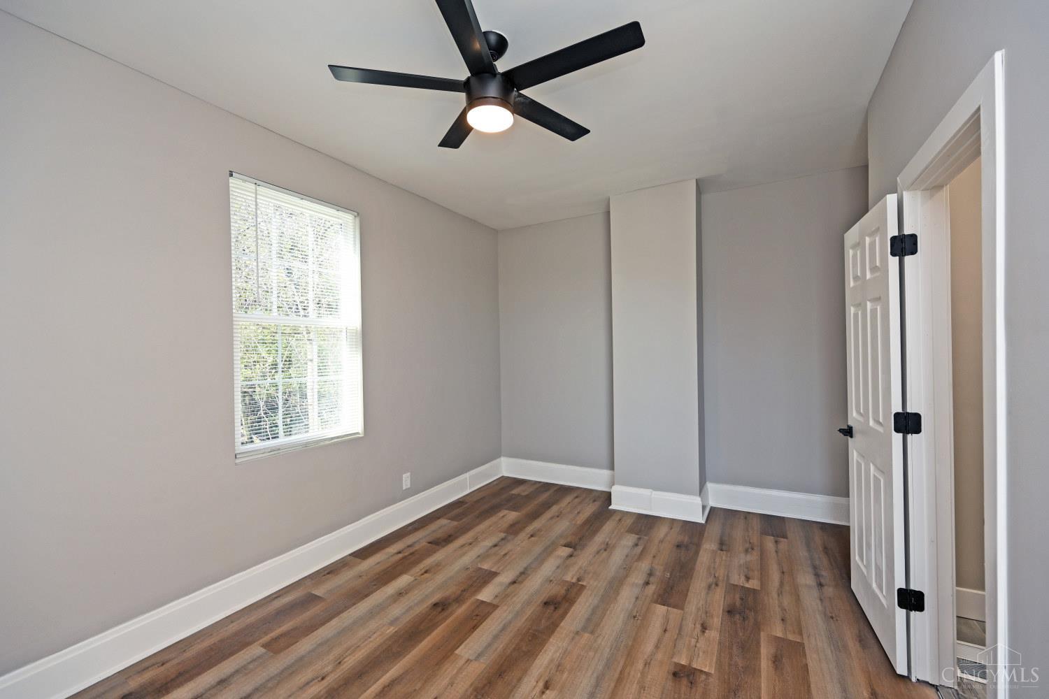 4327 Hays Avenue Property Photo 23