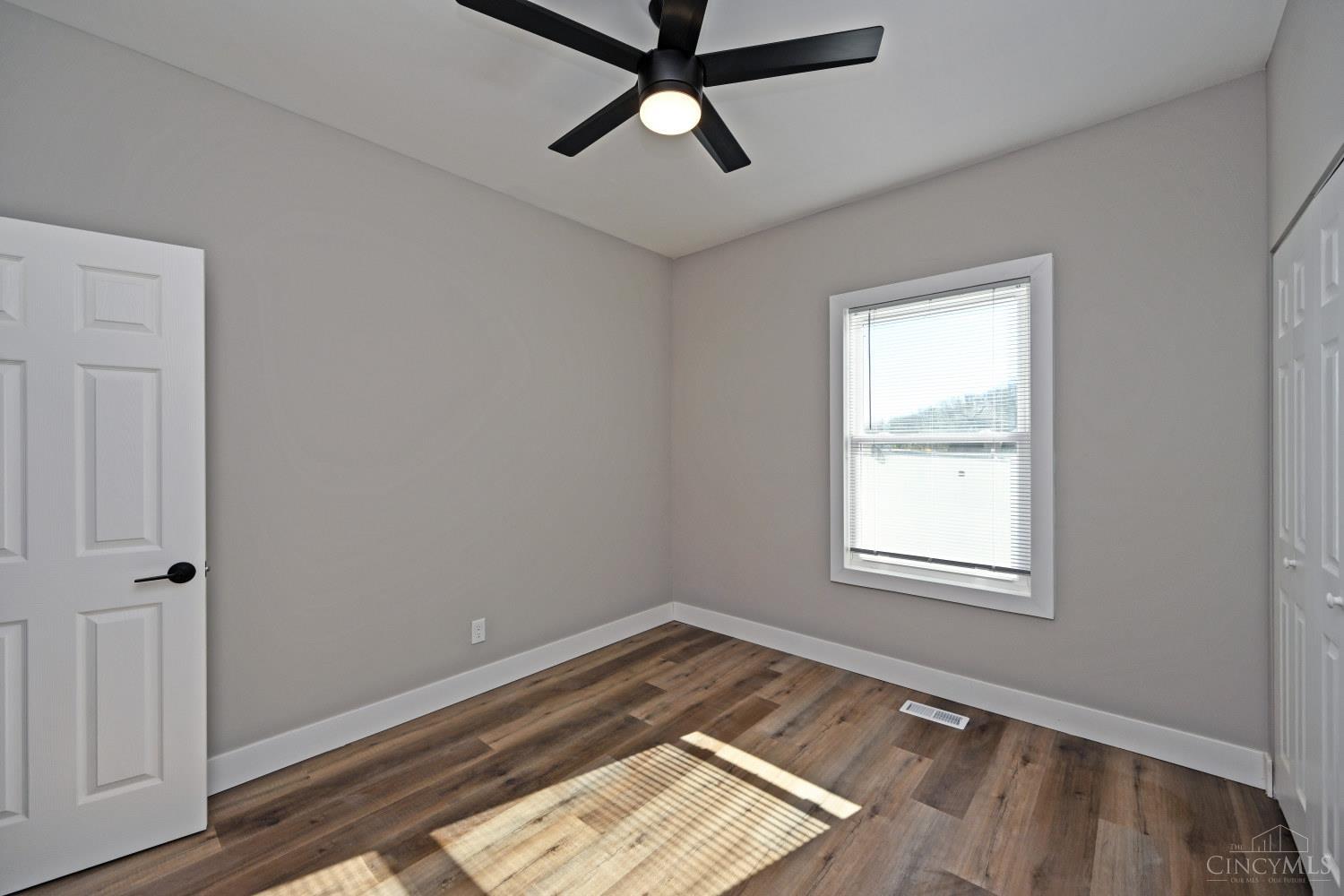 4327 Hays Avenue Property Photo 27