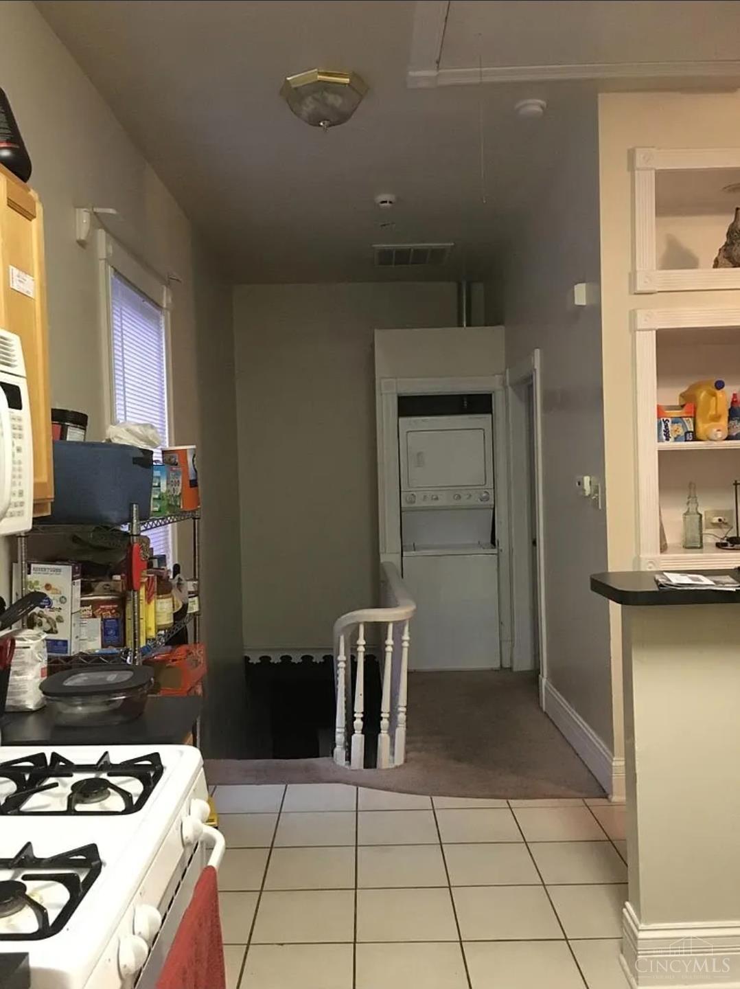 E 225 University Avenue Property Photo 2