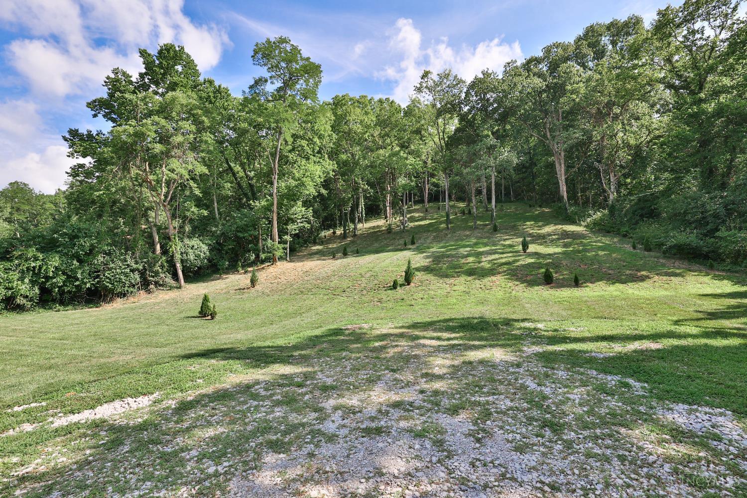 8410 Old Kellogg Road Property Photo 4