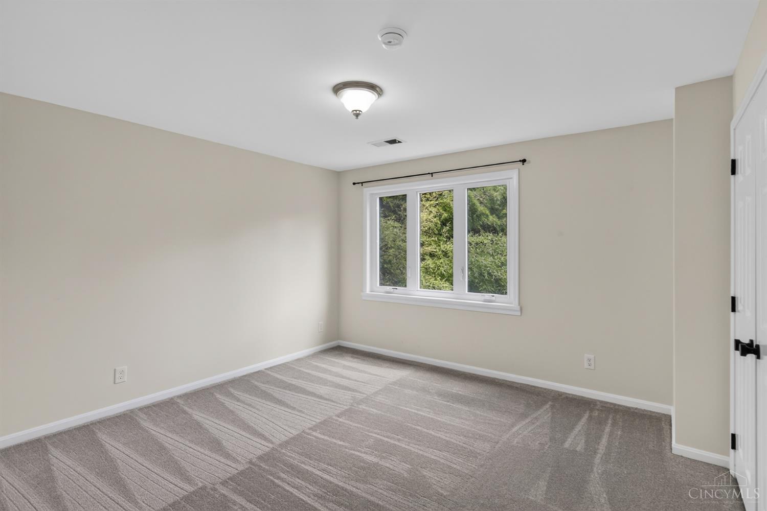 7745 Ivygate Lane Property Photo 29