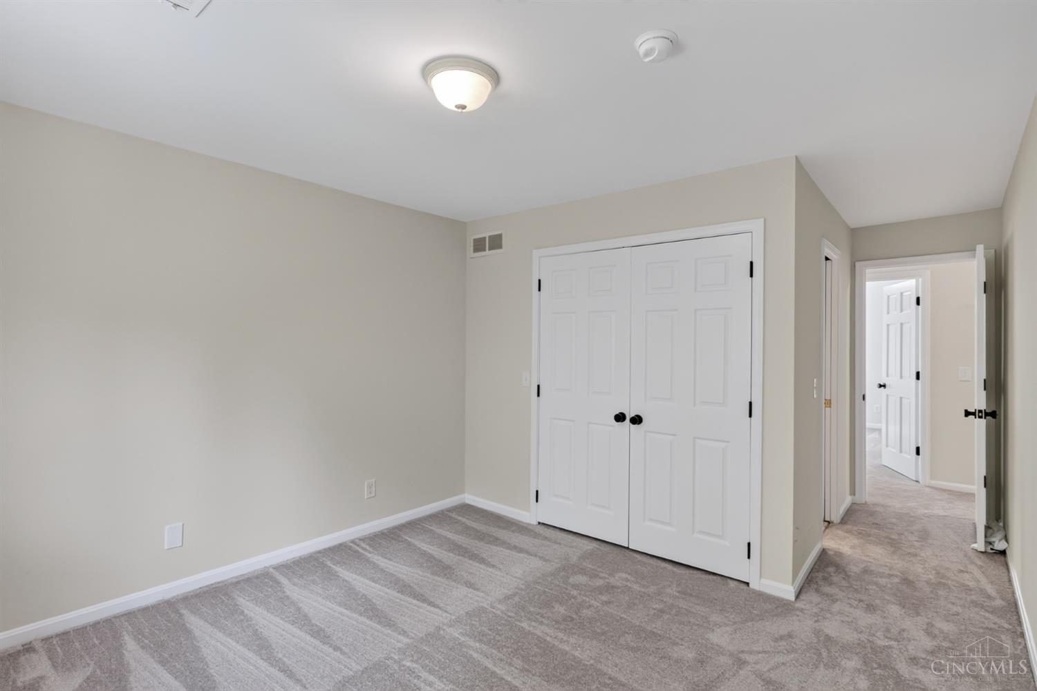 7745 Ivygate Lane Property Photo 32
