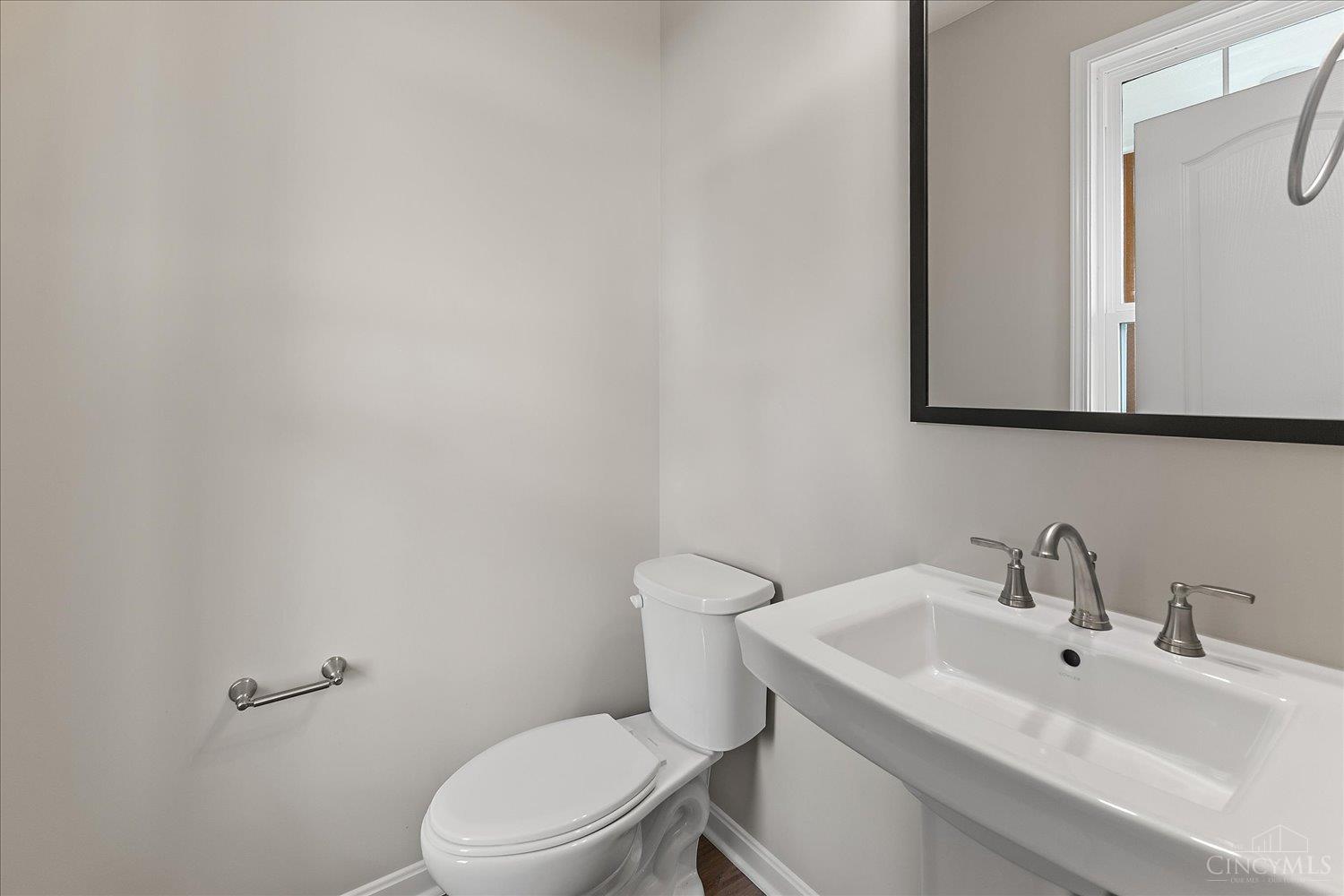 186 Farmstead Boulevard Property Photo 24
