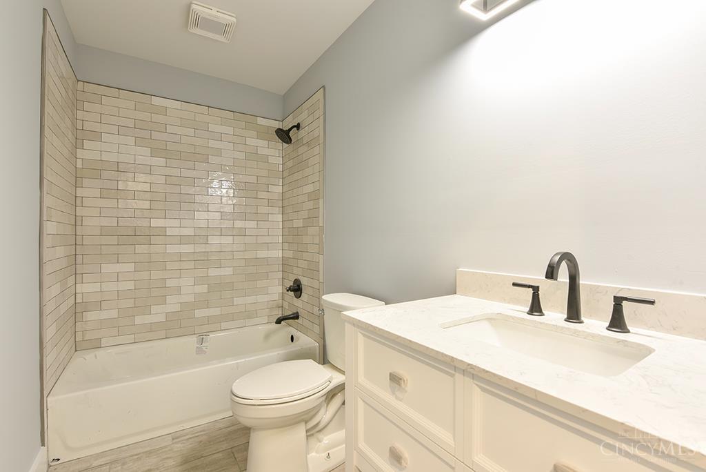 1542 Denny Drive Property Photo 6