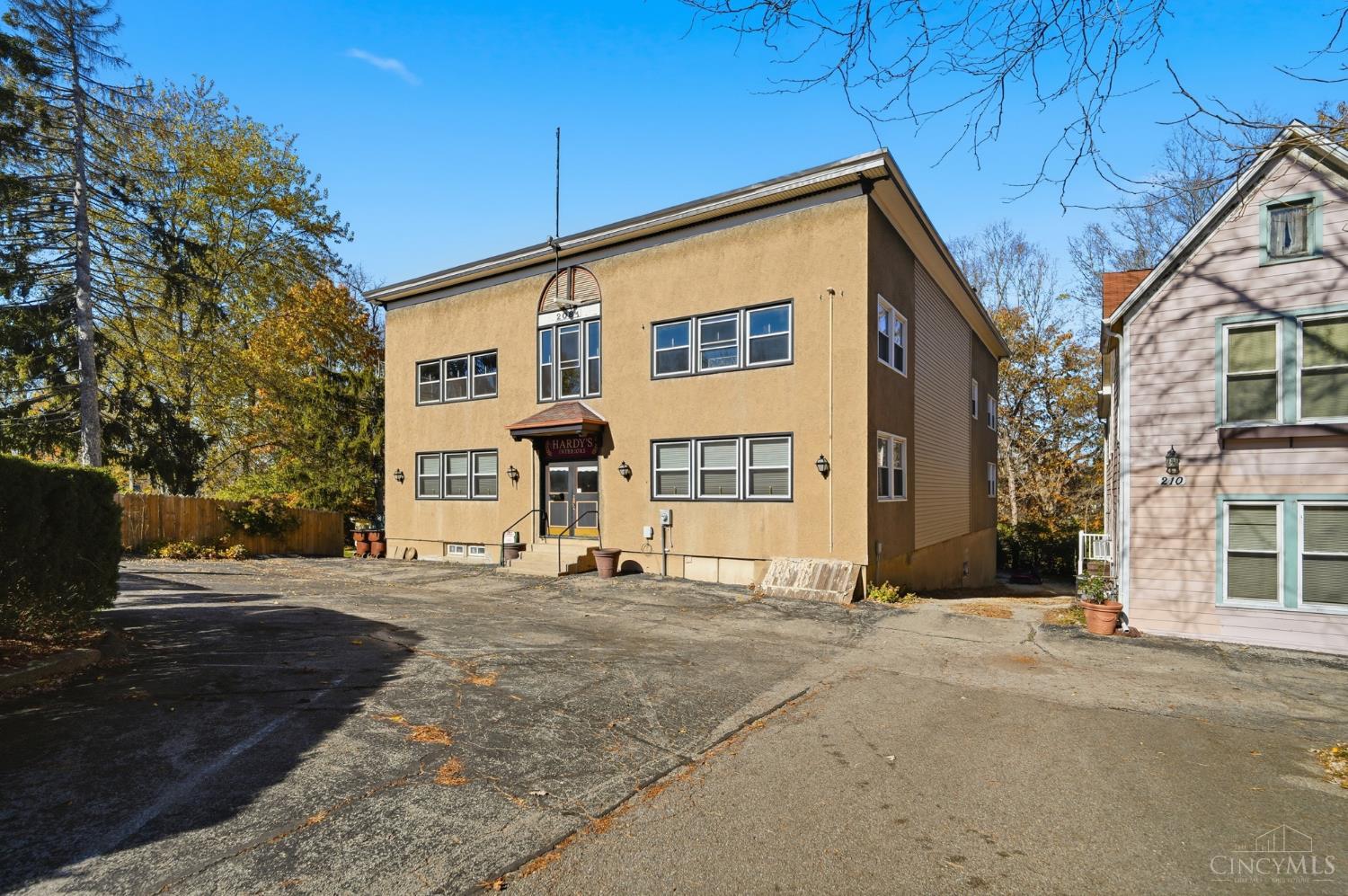 208 Wright Avenue Property Photo 3