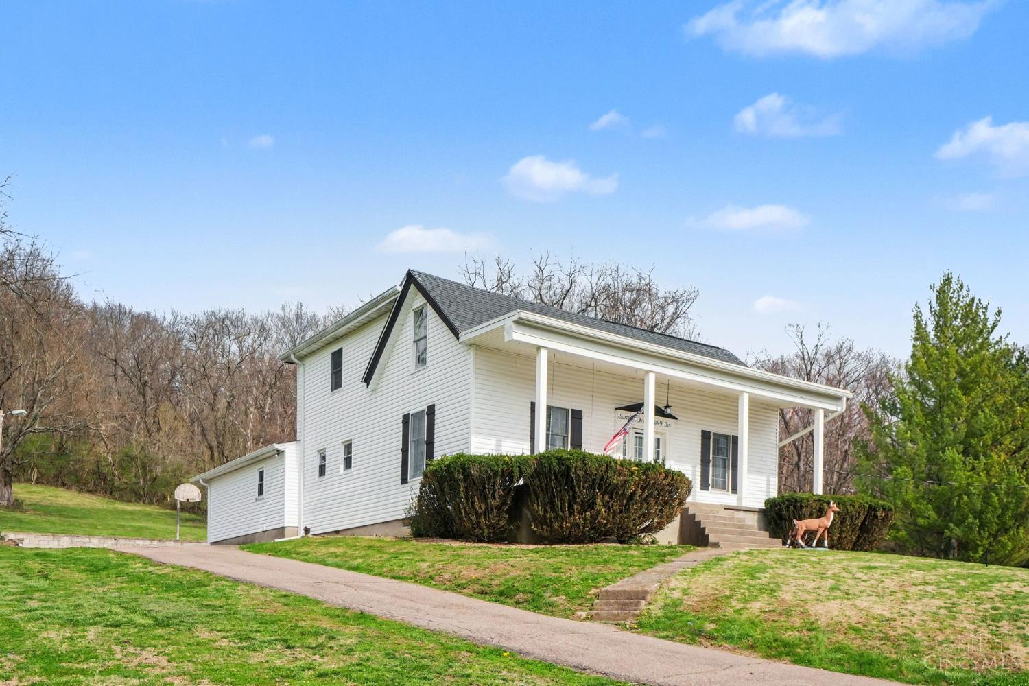 7332 Hillside Avenue Property Photo 3