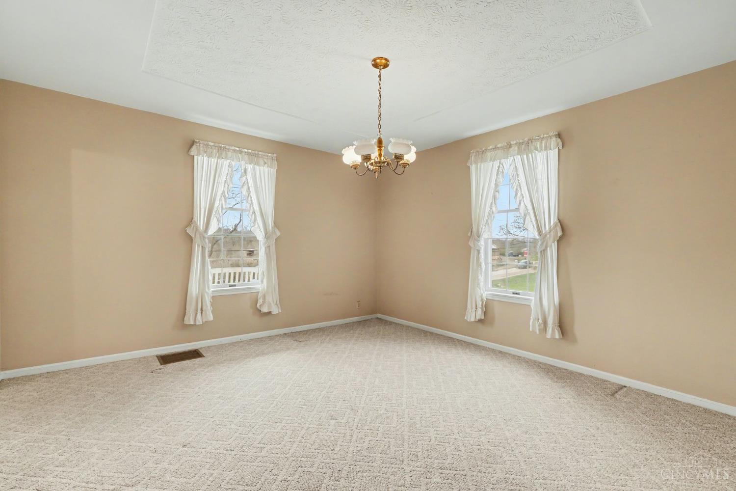 7332 Hillside Avenue Property Photo 5