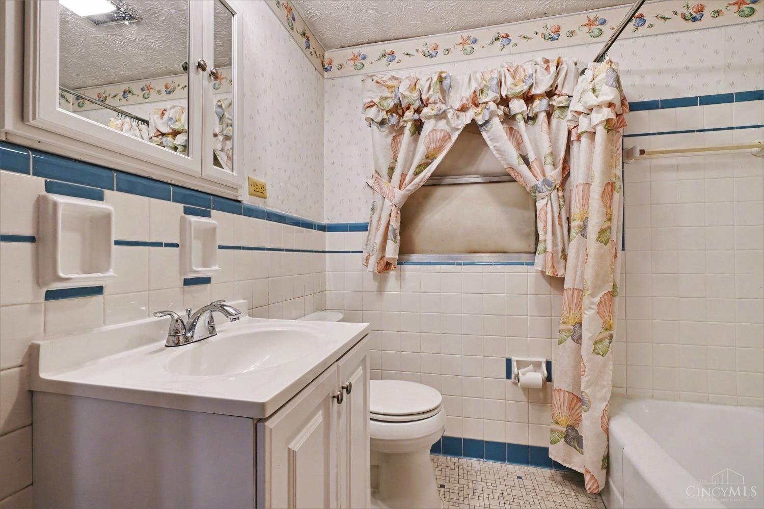 7332 Hillside Avenue Property Photo 35