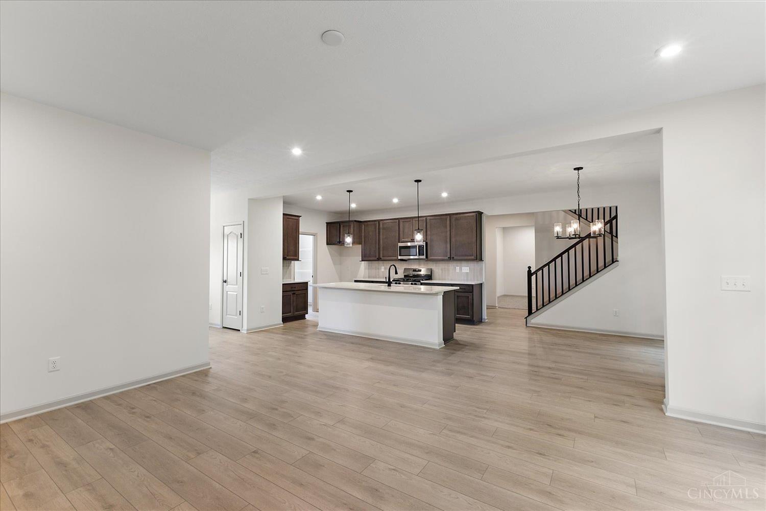 178 Farmstead Boulevard Property Photo 8