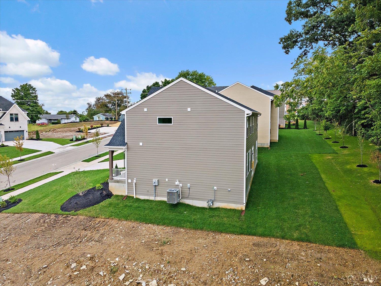 178 Farmstead Boulevard Property Photo 32