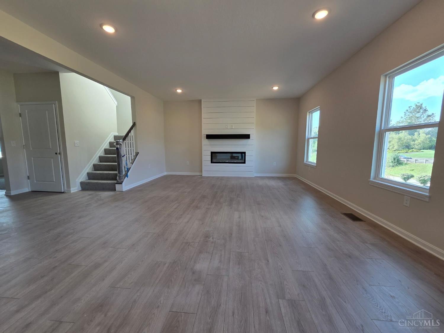 52 Chestnut Street Property Photo 2